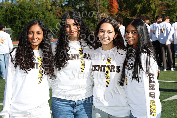 WTG_sr_grp_friends_54