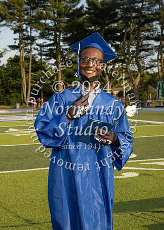 SPF_holding_diplomas_026