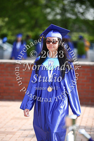 uch_grad_candids_076