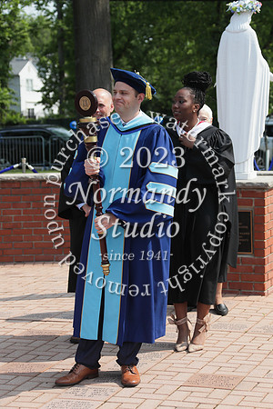 uch_grad_candids_005