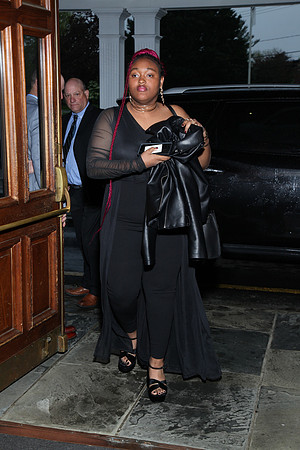 FTH_jr_prom_arriving_015