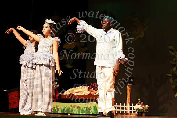 MON_fall_musical_012