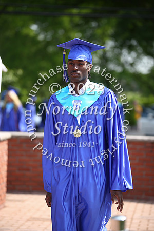 uch_grad_candids_053