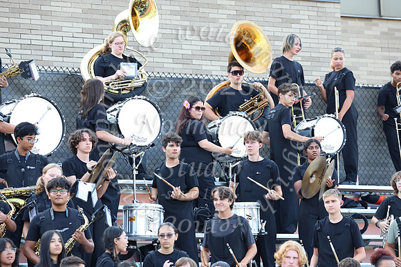 SVL_mb_in_stands_02