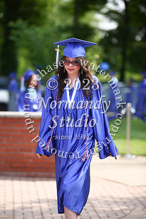 uch_grad_candids_040
