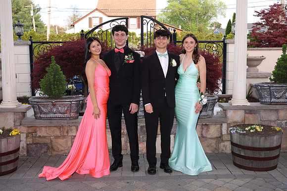 MAT_jr_prom_035
