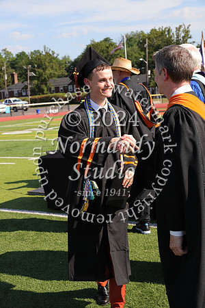 SVL_diplomas_left_312