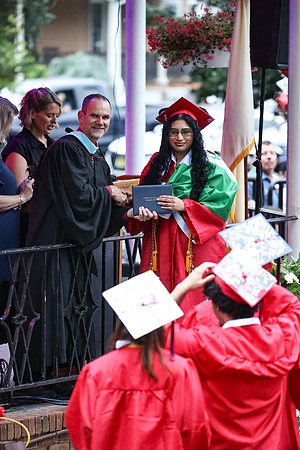 DHS_diplomas_40