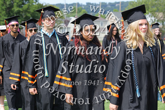 SVL_grad_candids_053