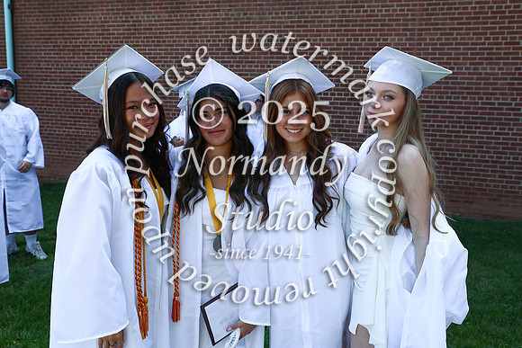 WTG_grad-candids_16