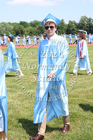 FTH_grad_candids_025