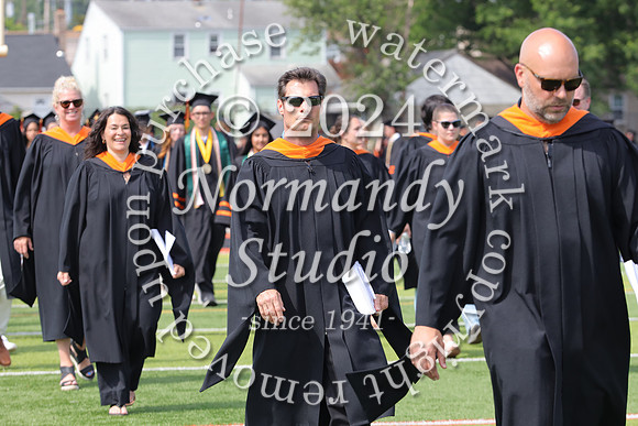 SVL_grad_candids_025