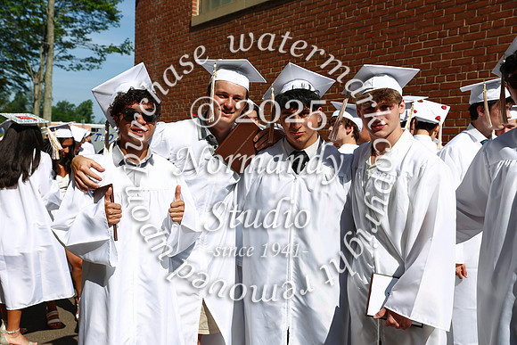 WTG_grad-candids_10