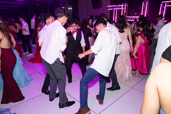 TOT_prom-dance_53