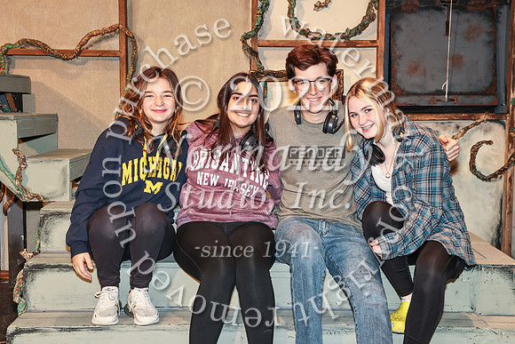 WHS_cast&crew_49