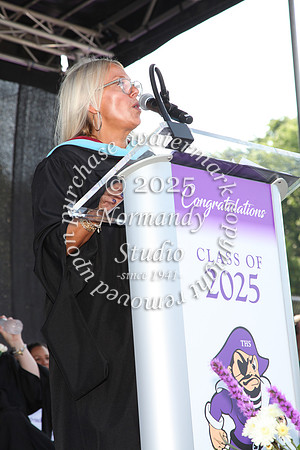 TOT_grad_candids_050