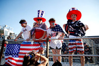MON_fans_10
