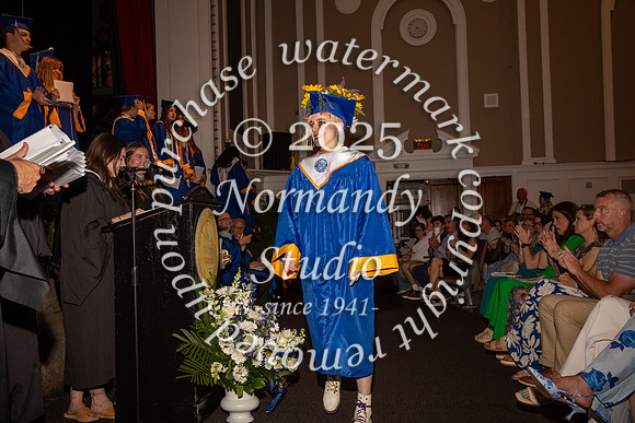 CHS_diplomas_75