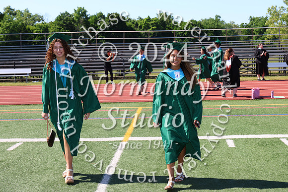 RDG_grad_candids__650