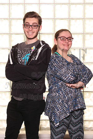 MON_053_siblings