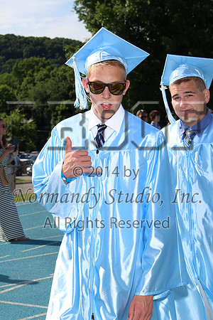 WMC_146_gradcandids_pt