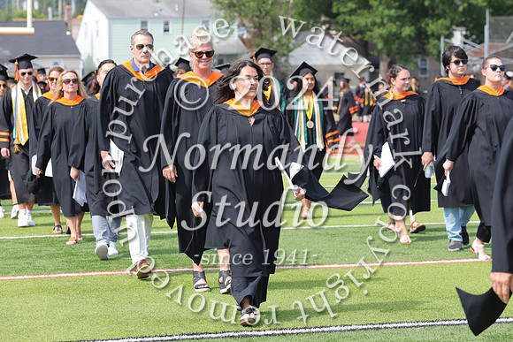 SVL_grad_candids_027