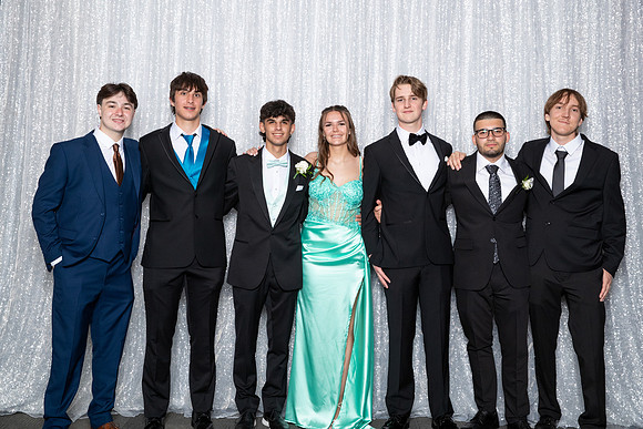 FTH_sr-prom_03