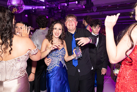 TOT_prom-dance_45