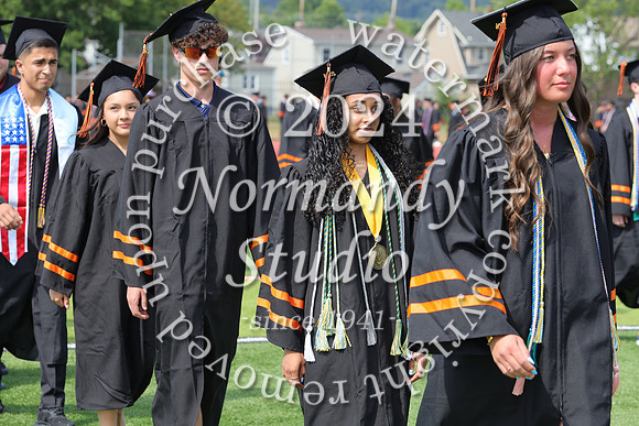SVL_grad_candids_043