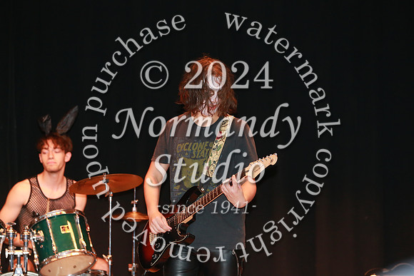 WHS_folio_64
