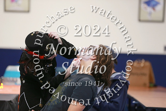 WHS_folio_05