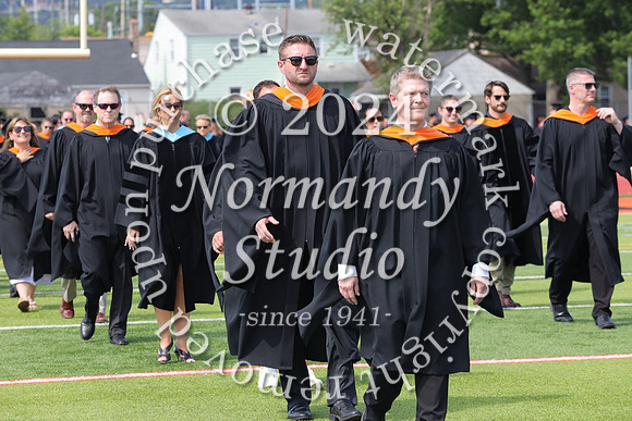 SVL_grad_candids_011