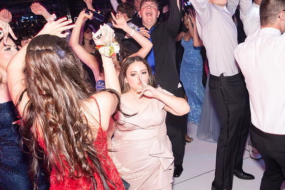 TOT_prom-dance_32