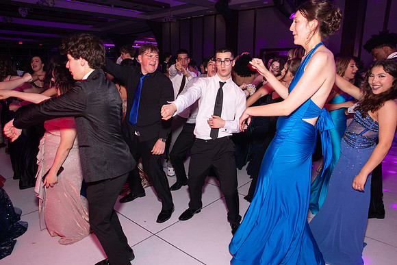 TOT_prom-dance_51