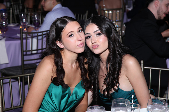 TOT_table_photos_1056