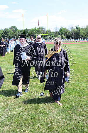 FTH_grad_candids_010