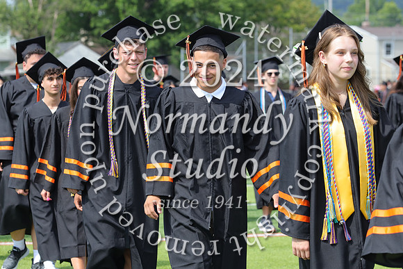 SVL_grad_candids_037