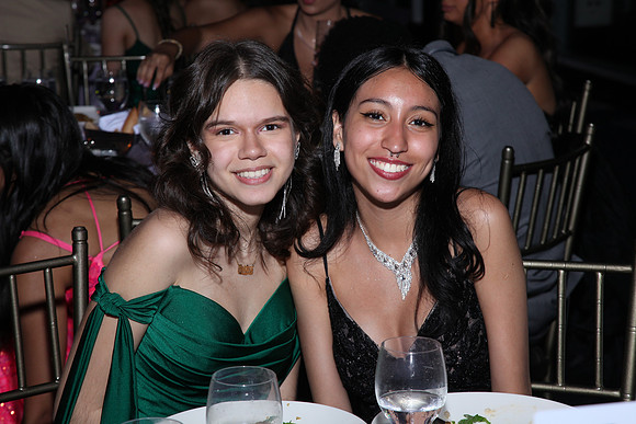 TOT_table_photos_1068