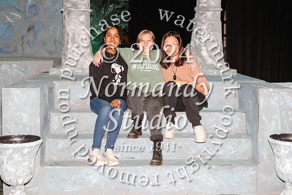 WHS_fall play CAST&CREW_36