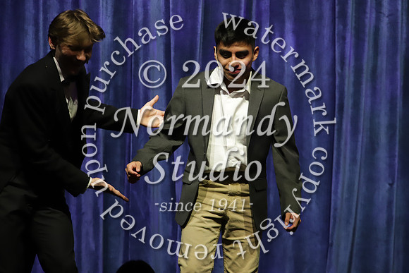 DVH_fall play_08