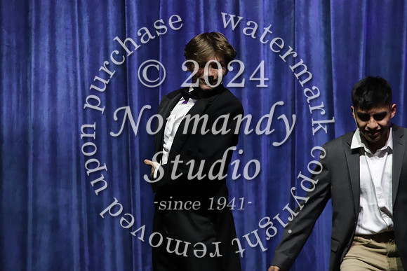DVH_fall play_07