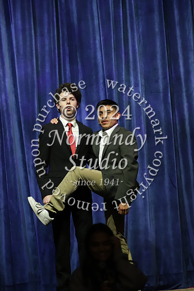 DVH_fall play_12