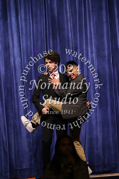 DVH_fall play_15
