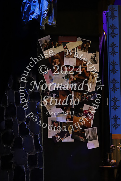 DVH_fall play_27