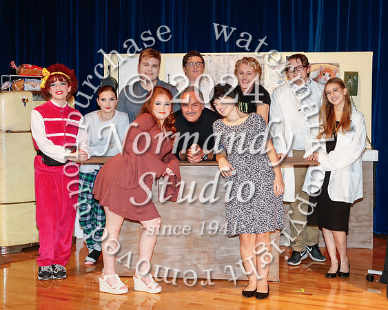 ALJ_fall play cast&crew_05