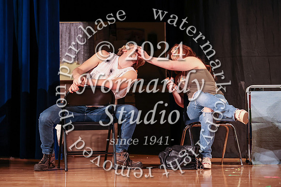 ALJ_fall play_49