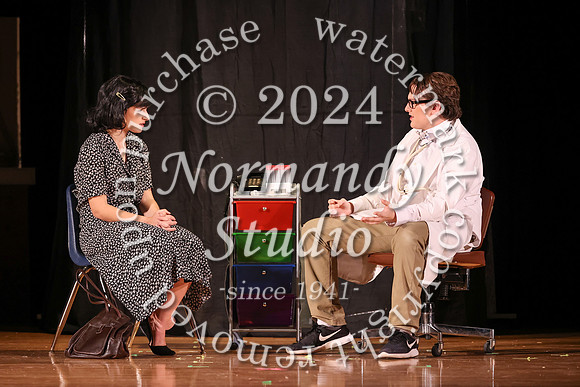 ALJ_fall play_01