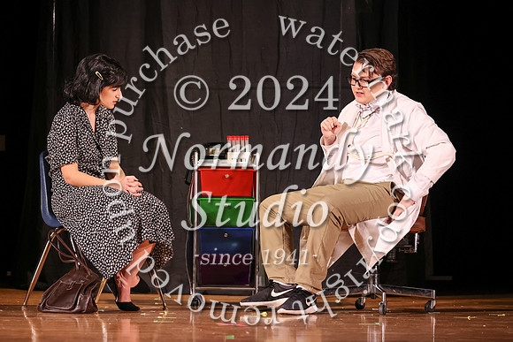 ALJ_fall play_02