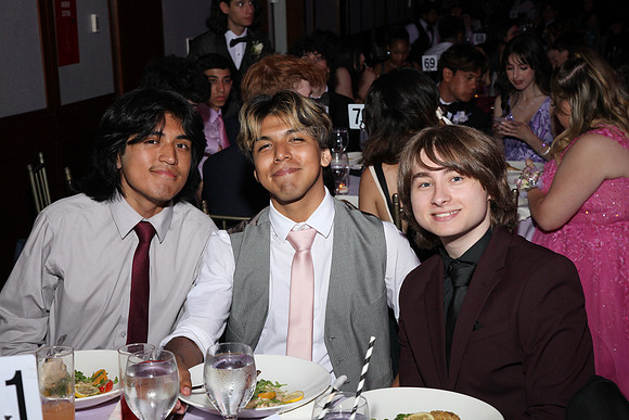 TOT_table_photos_1073