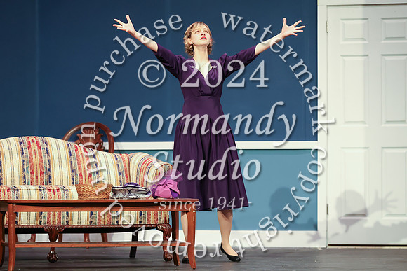 CNH_fall play_04